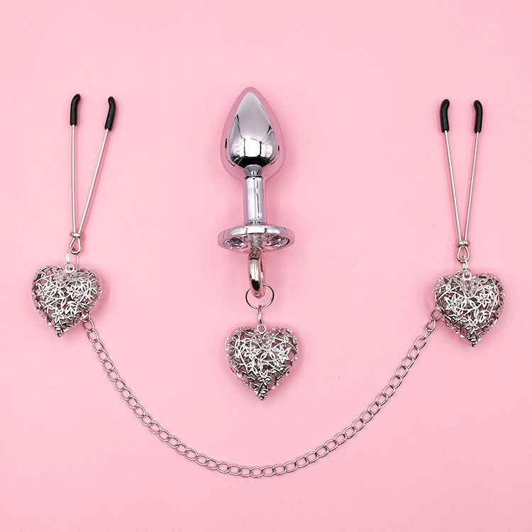 ove Chain Plug with Clamps & Bell – Sensual Toy for Women
