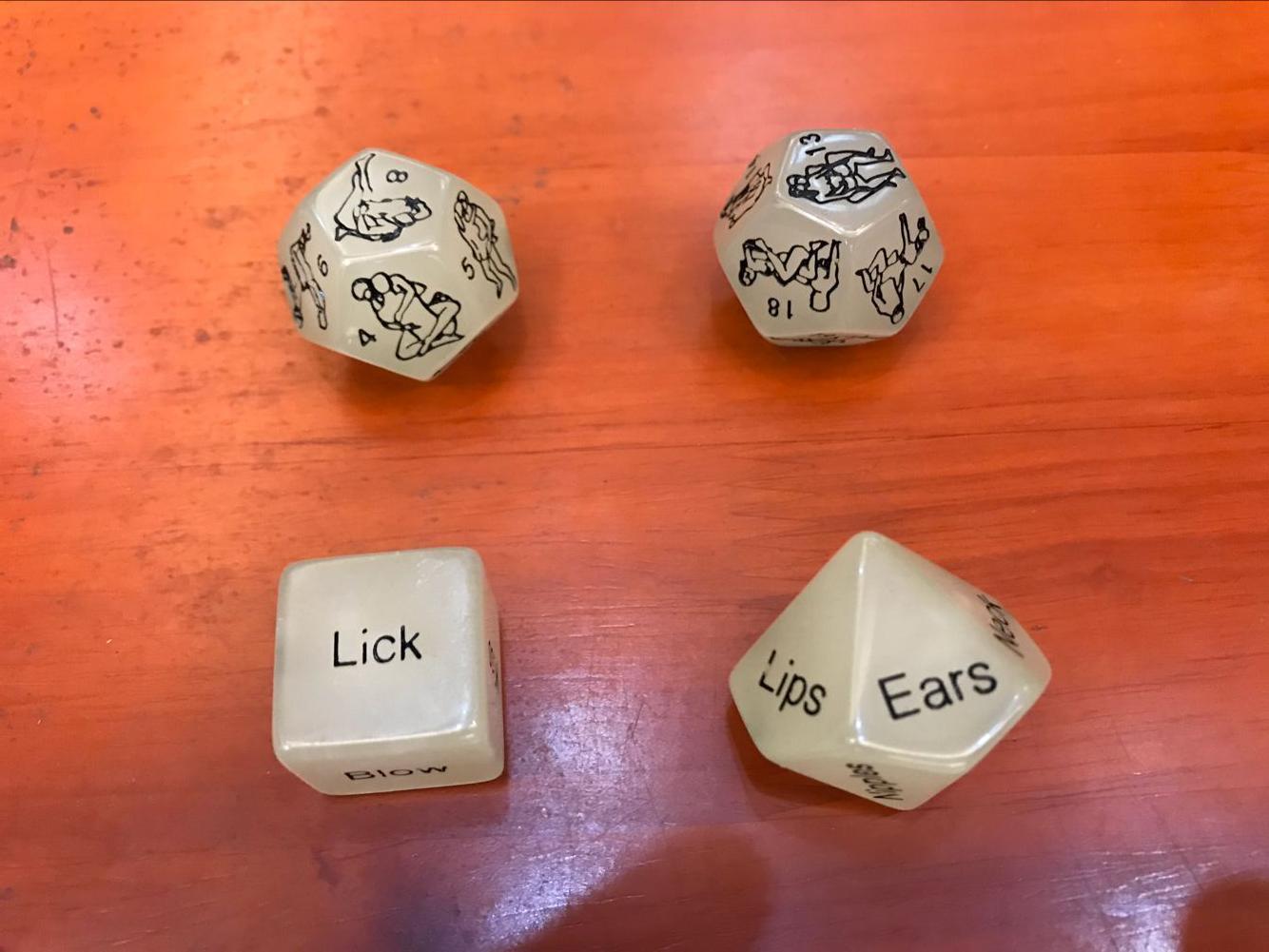 Flirty English Dice – Erotic Fun Game for Couples