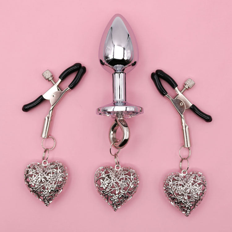 ove Chain Plug with Clamps & Bell – Sensual Toy for Women