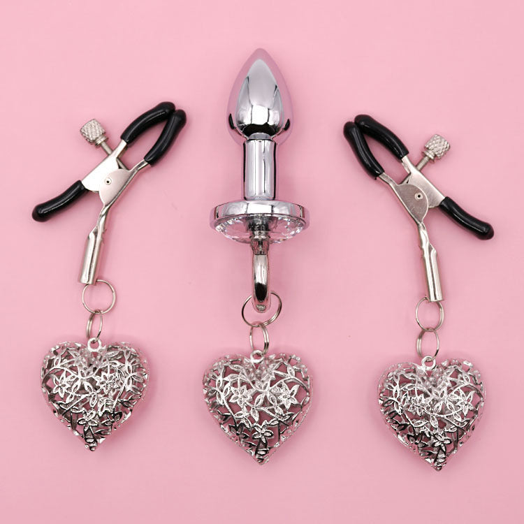 ove Chain Plug with Clamps & Bell – Sensual Toy for Women